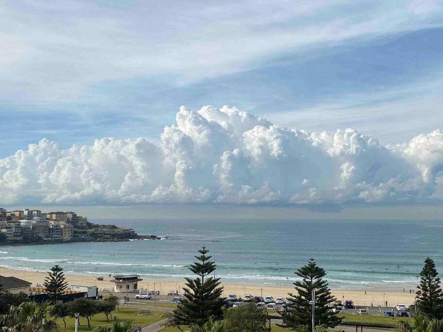 Bondi Beach Waves Beachfront Apartment Cité de Cité de Sydney Extérieur photo