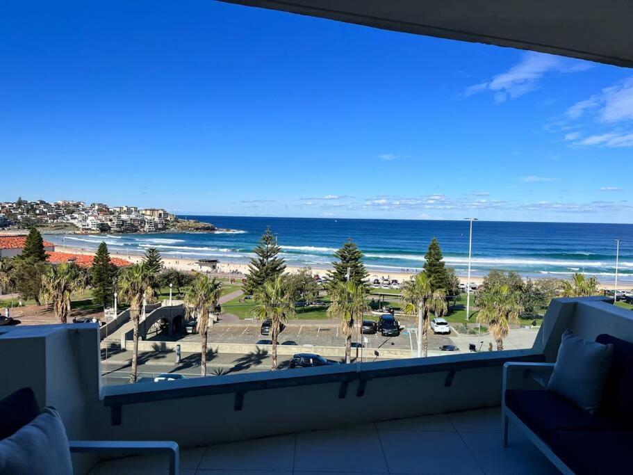 Bondi Beach Waves Beachfront Apartment Cité de Cité de Sydney Extérieur photo